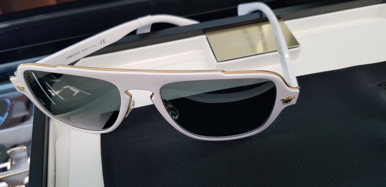 luxottica roadshow